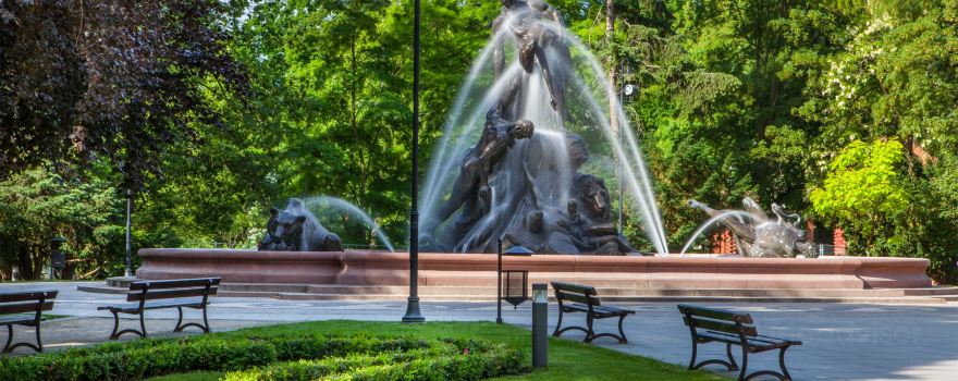 Deluge Fountain