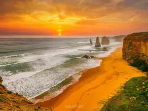 Twelve Apostles Marine National Park