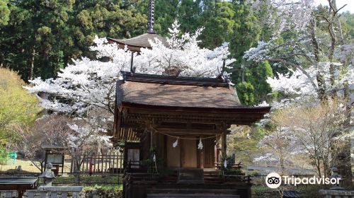 新海三社神社