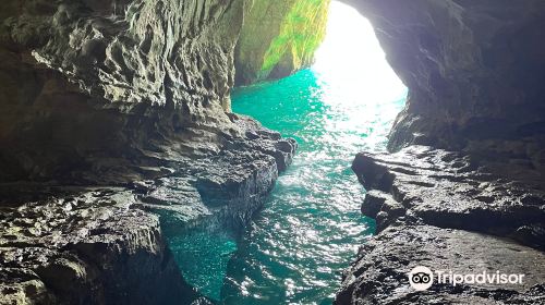 Rosh HaNikra Grottoes