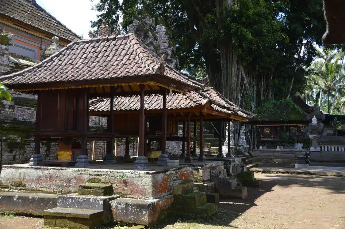 Отели рядом с достопримечательностью «Kehen Temple»