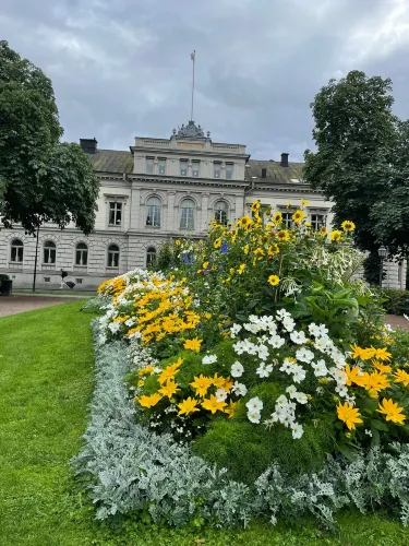 Town Hall Park