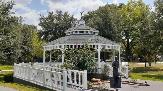 Tomball Railroad Depot Plaza