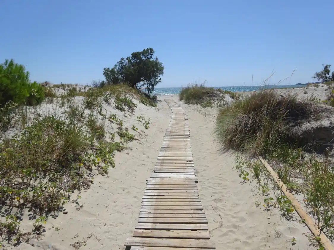 Hotels near Keros beach