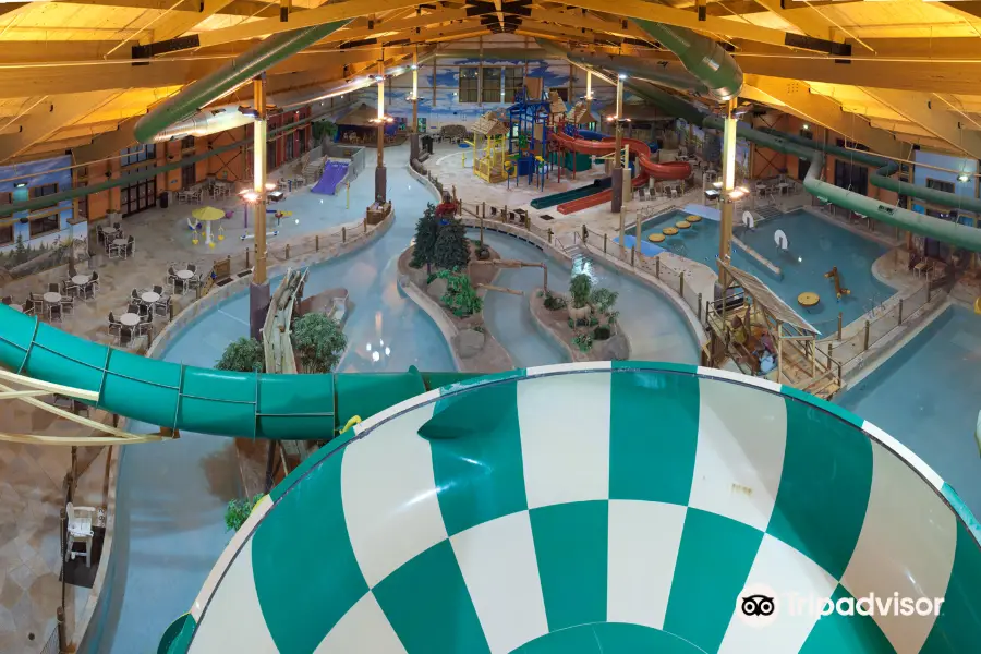 Logger's Landing Indoor Waterpark