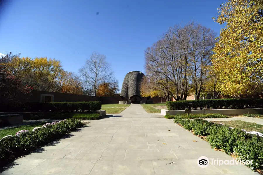 The Roofless Church