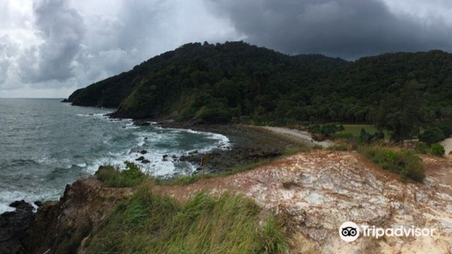Lighthouse Koh Lanta, waterfall Bay