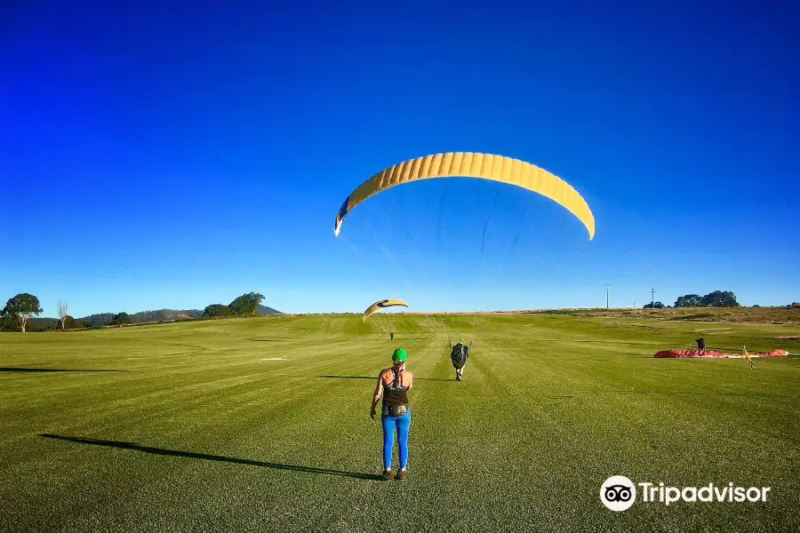 Oz Paragliding And Hang Gliding