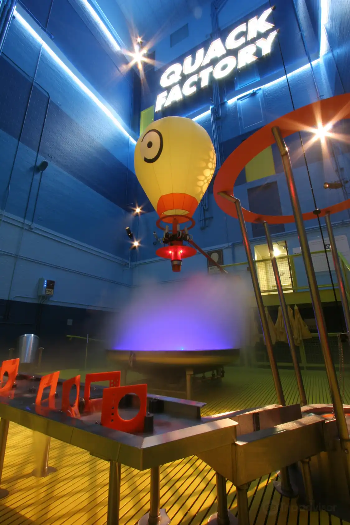 Hotels near Children's Museum of Evansville