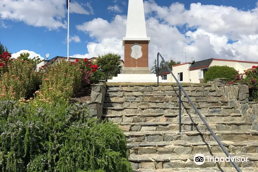 Wanaka War Memorial