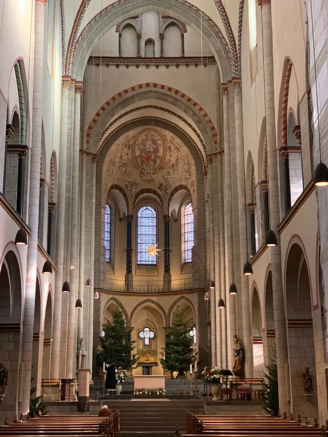 Hotels near Basilica of St. Quirinus