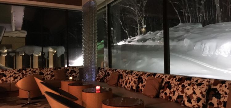 Forester Lounge