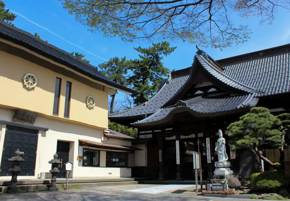 Hotels near Kaikoji Temple