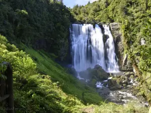 Marokopa Falls