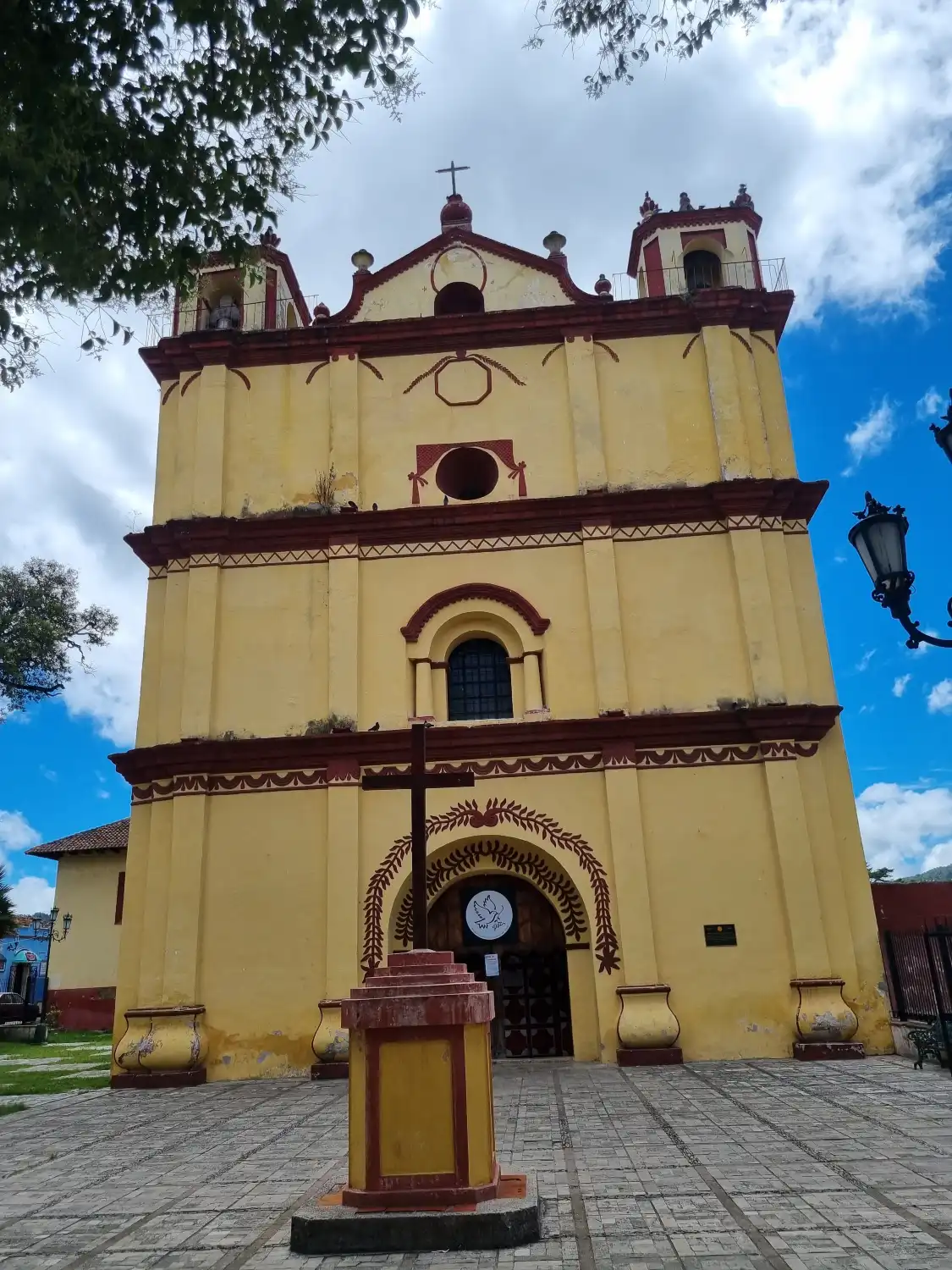 Hotels near Templo de San Francisco de Asís
