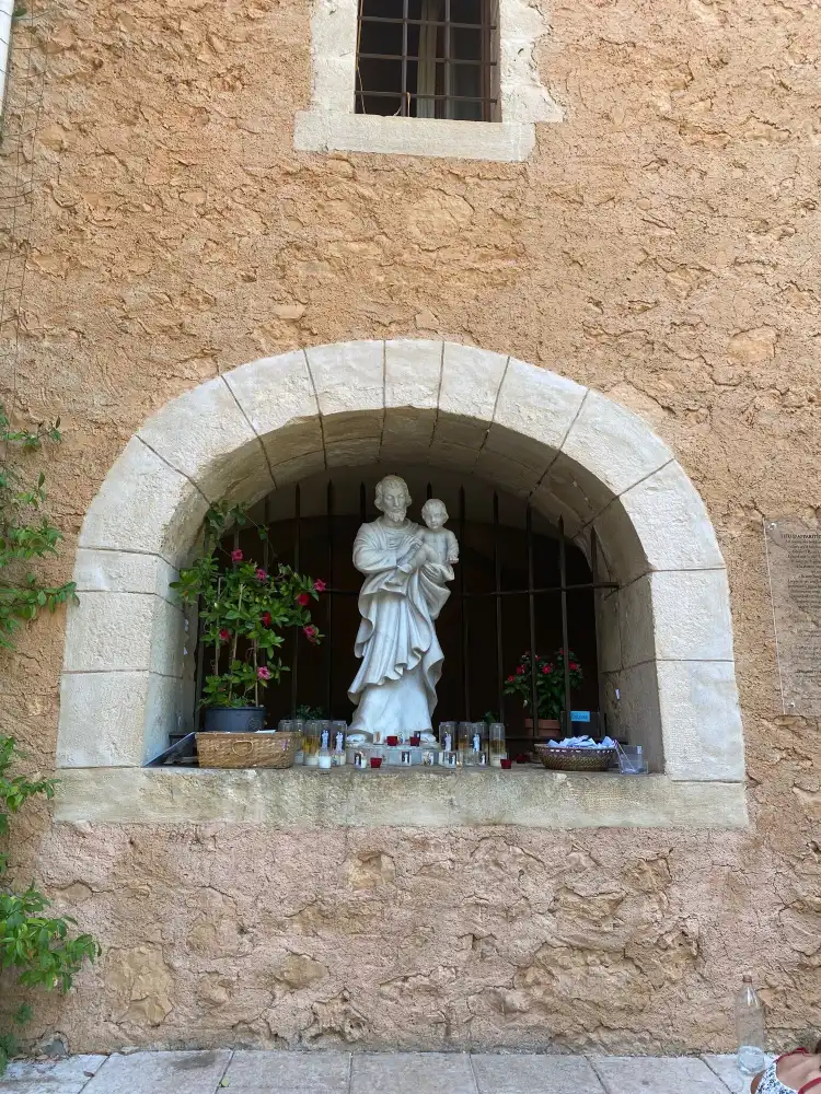 Hotels in der Nähe von Monastère Saint-Joseph du Bessillon