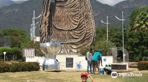 Monumento a la Pilonera Mayor