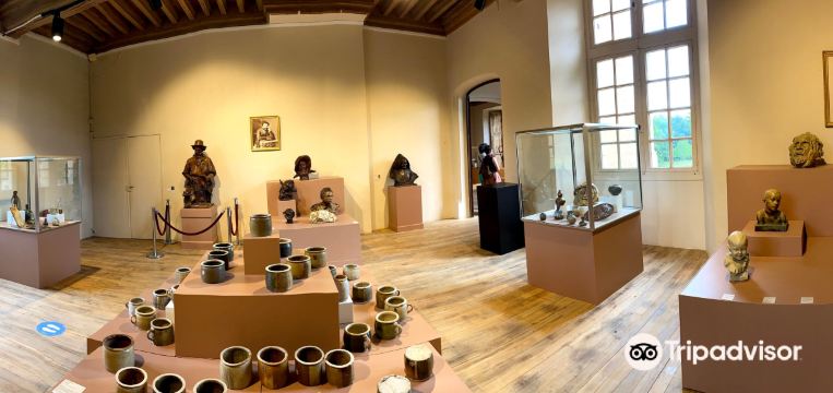 Saint-Amand-en-Puisaye Travel Guide 2026: Top Attractions, Things