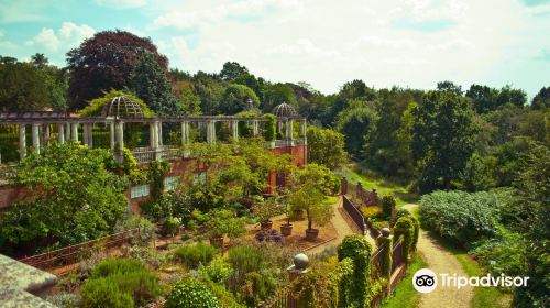 The Hill Garden and Pergola