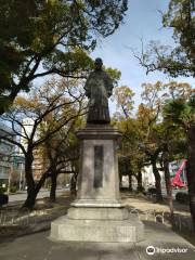 Statue of Inaba Sanemon