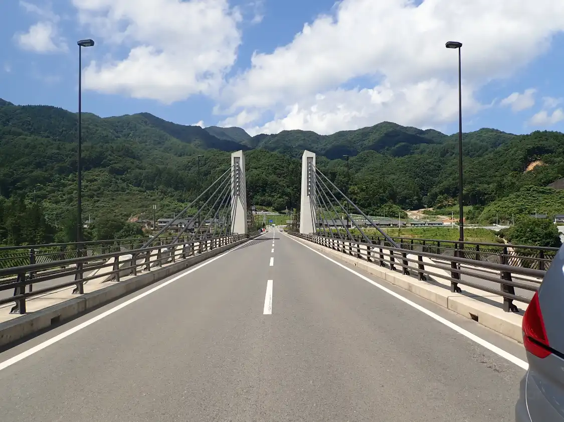 Hotels near Yamba Ohashi Bridge