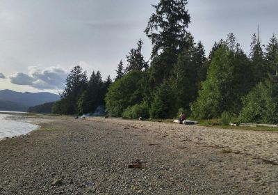 Porpoise Bay Provincial Park