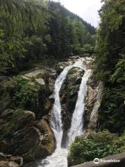 Cascada Lolaia