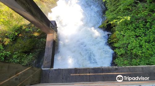 Tumwater Falls Park