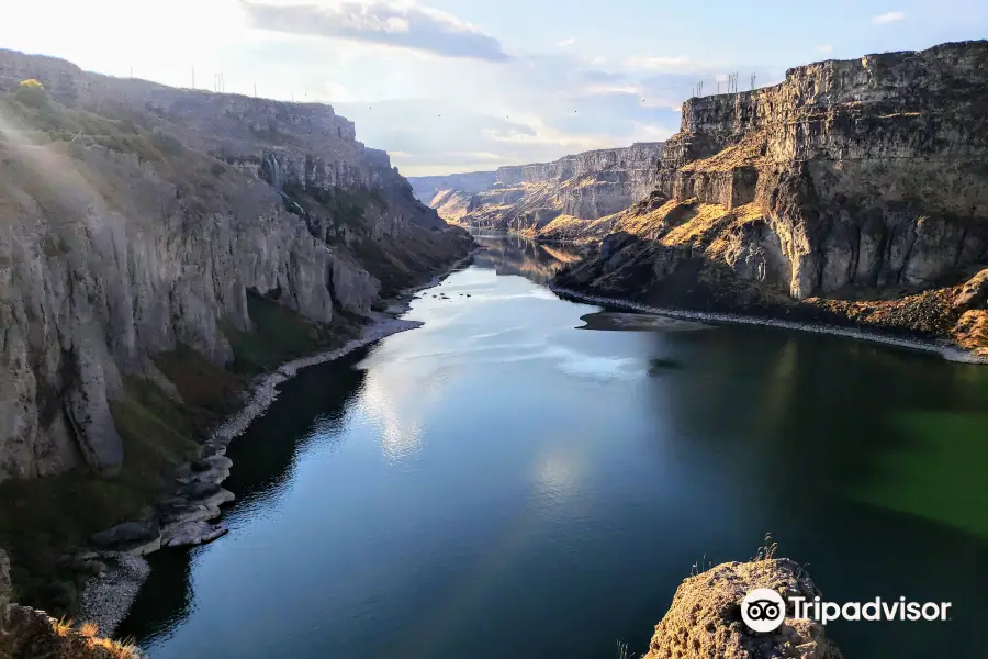 Snake River Canyon Trail