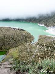 Laguna Verde Volcan Azufral