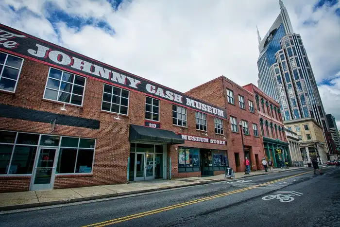 Hotels near Johnny Cash Museum