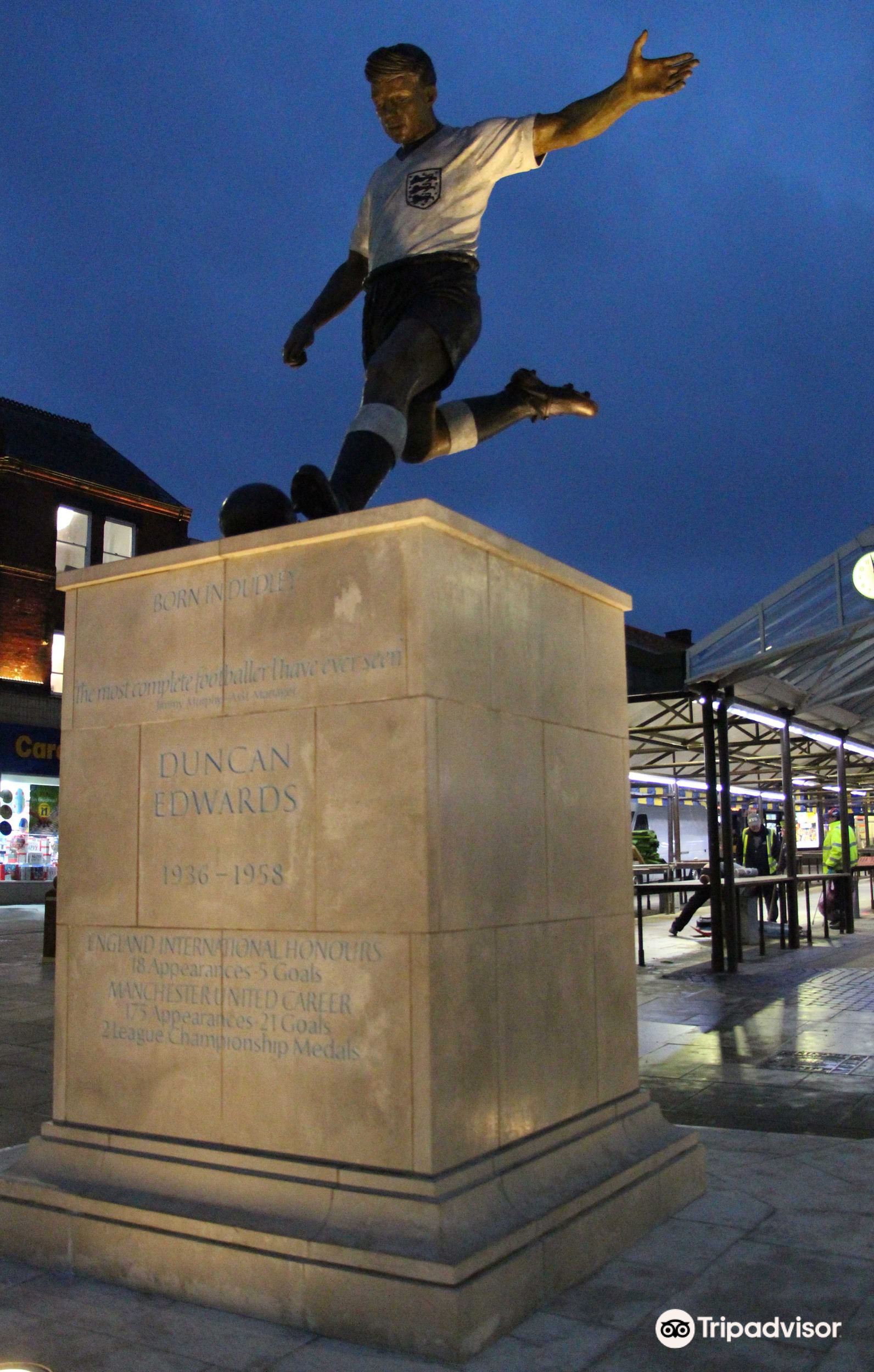 Duncan Edwards Statue - 운영 시간, 후기 & 사진 [2024년] | Trip.com Duncan Edwards Statue - 운영 시간, 후기 & 사진 [2024년]... 
