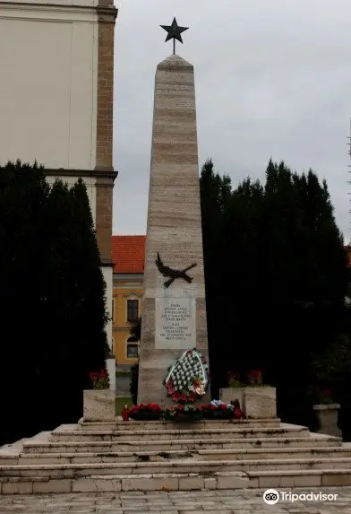 Monument to fallen soldiers