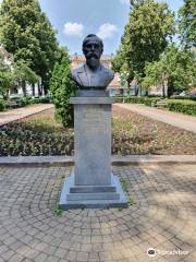 Bust of Sergey Muromtsev
