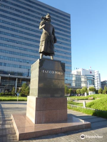 Statue of Marco Polo