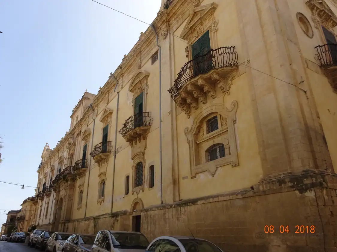 Hotel in zona Palazzo Trigona Di Cannicarao, Noto