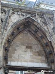 Portail du prieuré Saint-Lô