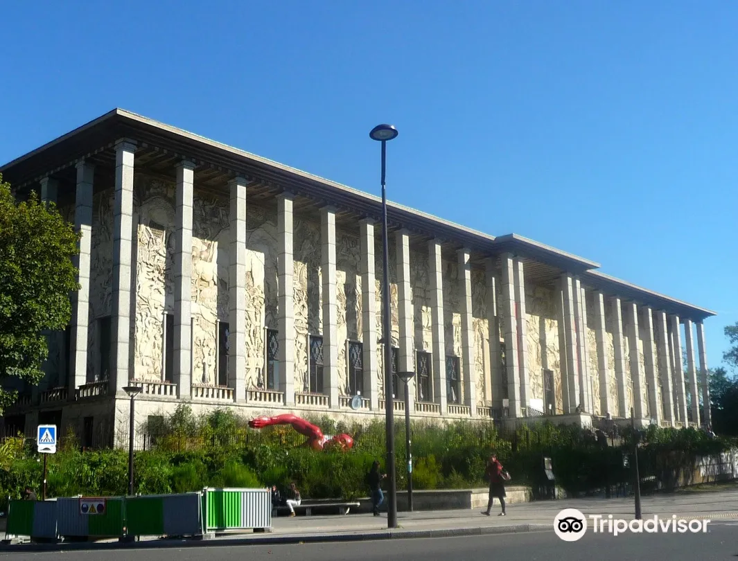 4_Palais de la Porte Doree