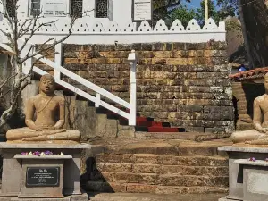 アルヴィハーラ石窟寺院