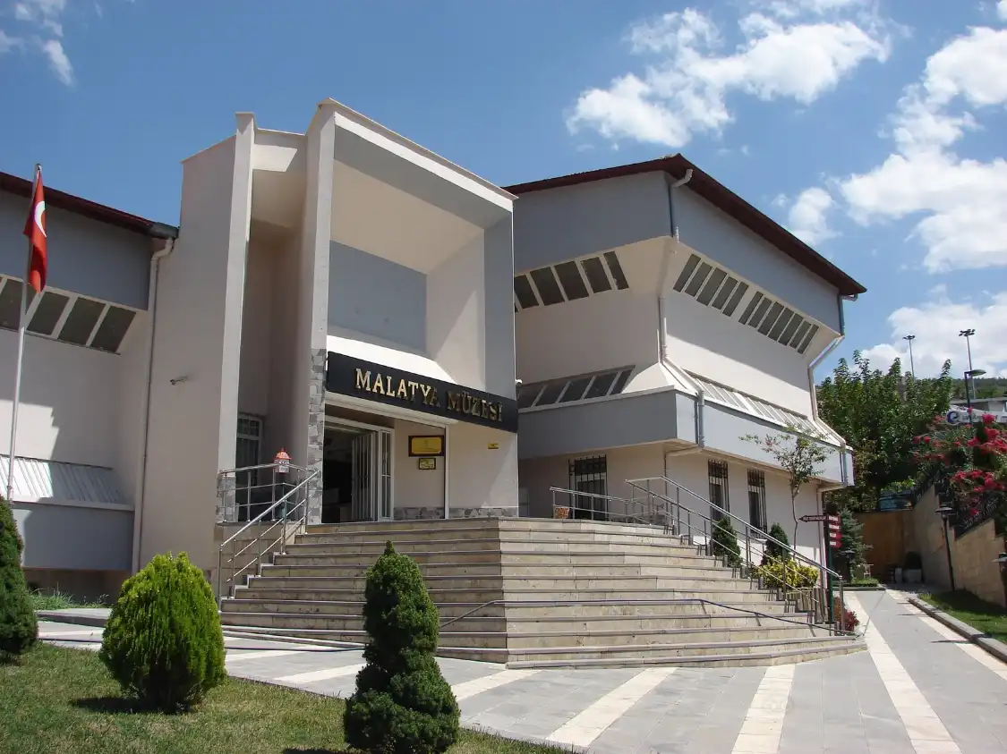 Hotels near Malatya Museum