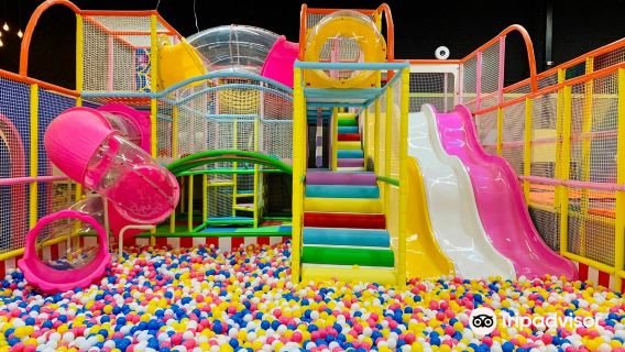 Zooper India Trampoline Park Gurgaon