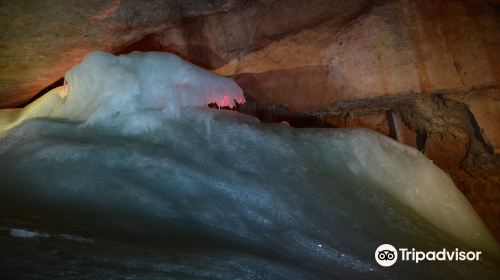 Dachstein Giant Ice Caves