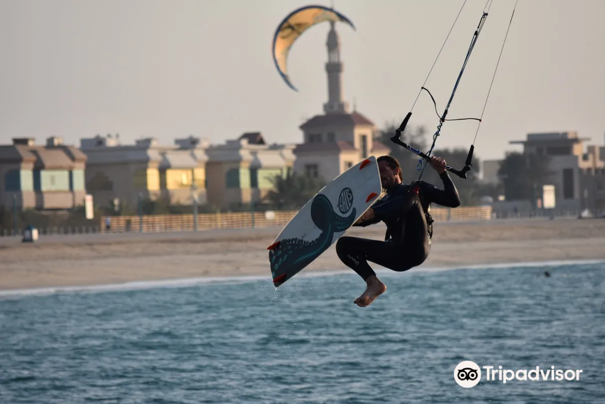 1_Kitesurf School Dubai