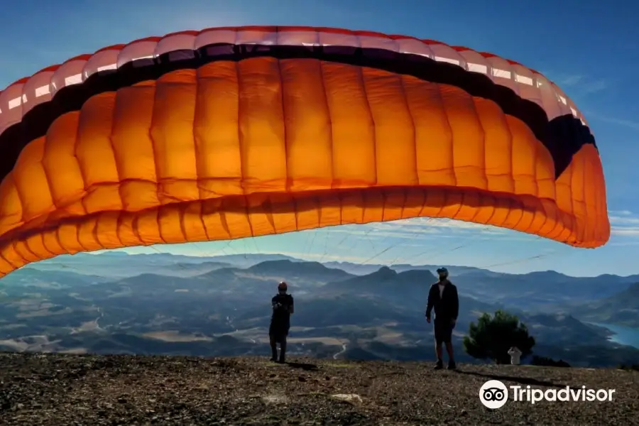 FlySpain Paragliding & Paramotoring Centre