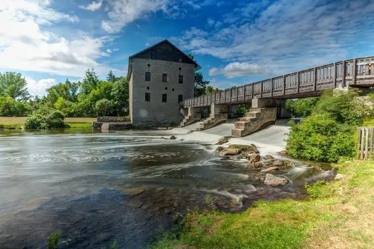 Hotels in Otonabee-South Monaghan