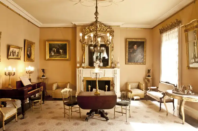 Hotels near Seward House Museum