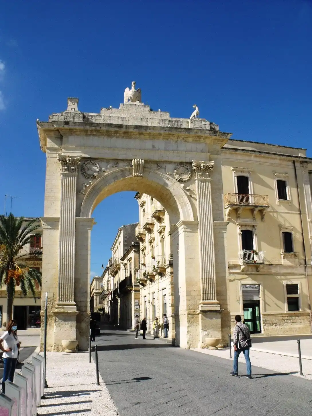 Hotel in zona Porta Reale o Ferdinandea