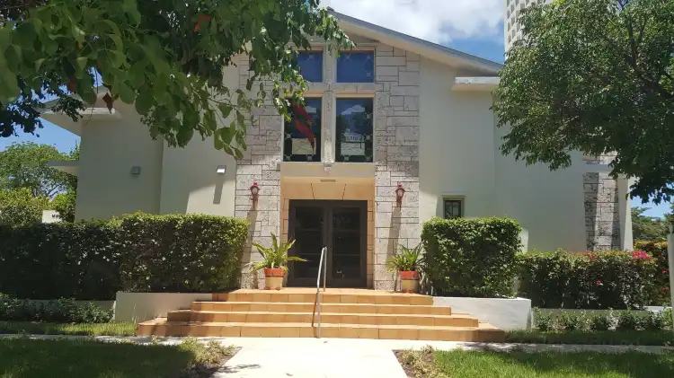 Các khách sạn gần Matecumbe United Methodist Church