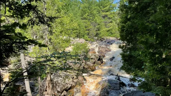 Duchesnay Falls Trails