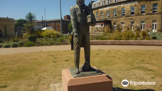 Sir Peter Hesketh Statue